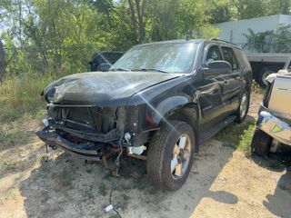 2007 Chevrolet Tahoe V6 - Exterior Front Left Corner Image